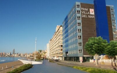 Cerramiento con toldos motorizados en el Hotel Villa del Mar en Benidorm (Alicante)
