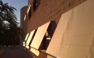 28 toldos con motor instalados en el Instituto Cayetano Sempere de Elche