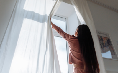 El impacto del color y la textura en la decoración del hogar: telas para cortinas y estores